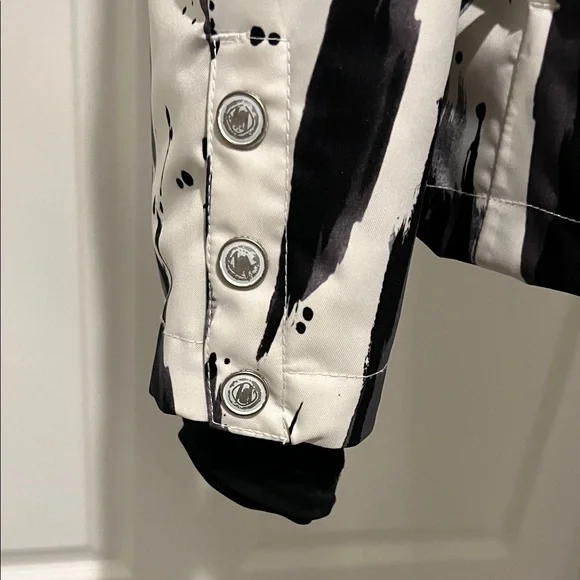 Sunice Black and White Ski Jacket - Picture 4 of 11